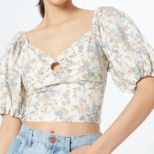 Abercrombie and Fitch Floral Puff Sleeve Top NWT size M